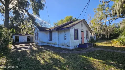 952 Alderside Street Jacksonville FL 32208