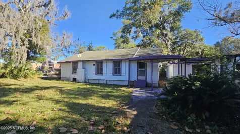 952 Alderside Street Jacksonville FL 32208