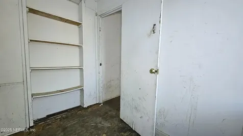 952 Alderside Street Jacksonville FL 32208