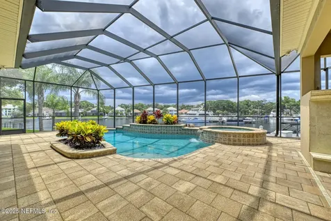 13745 Chatsworth Lane Jacksonville FL 32225