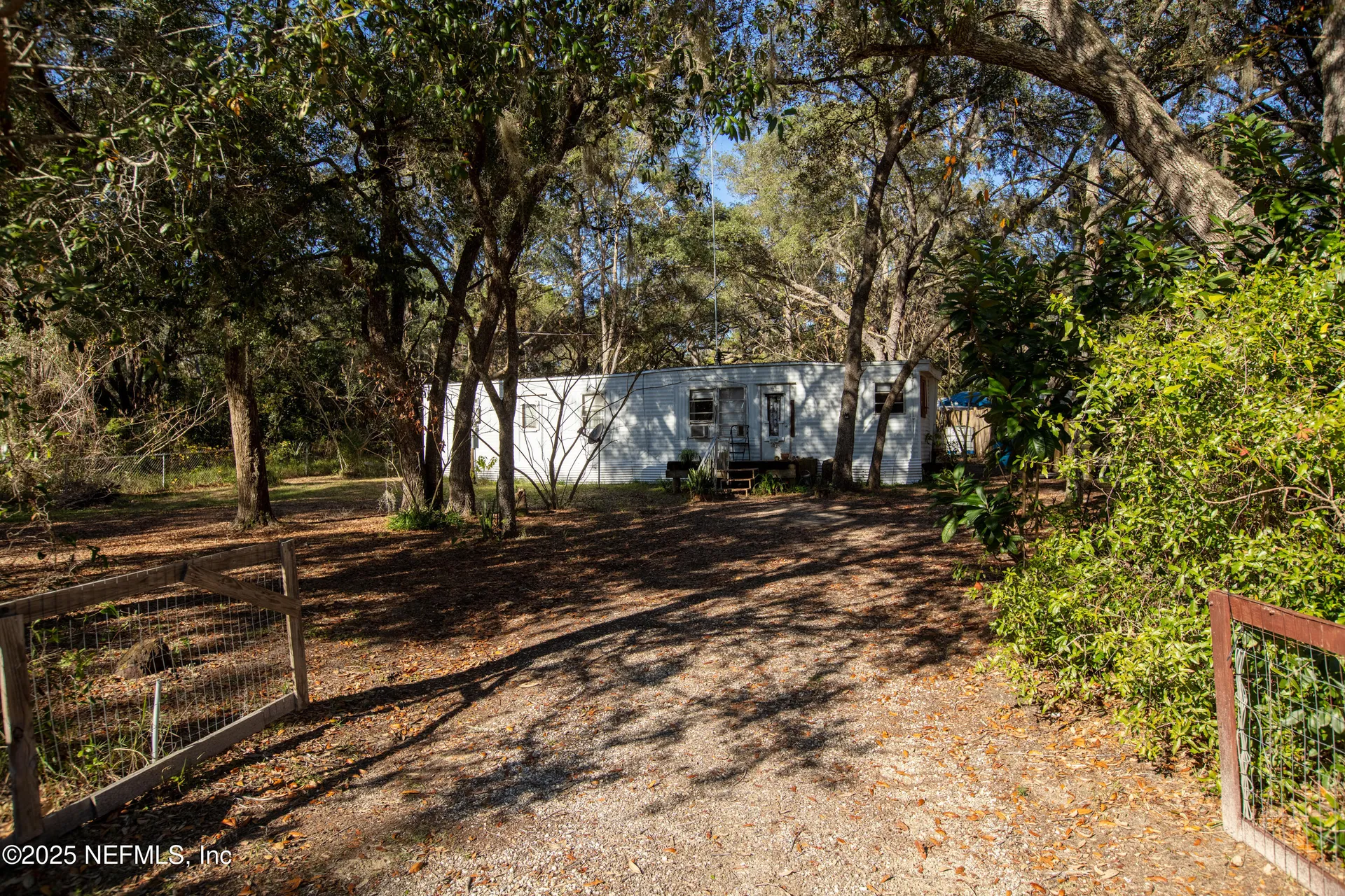 270 Bay Street Hawthorne FL 32640