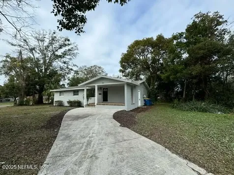 7910 Lake Park Drive Jacksonville FL 32208