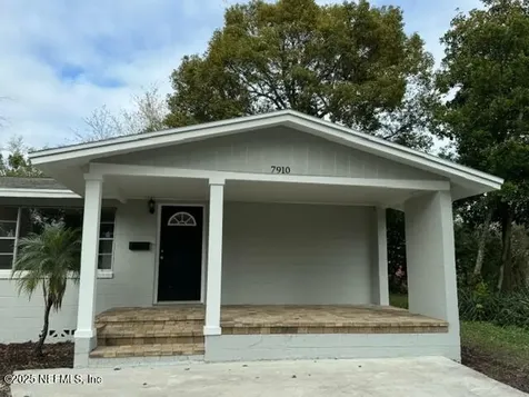 7910 Lake Park Drive Jacksonville FL 32208