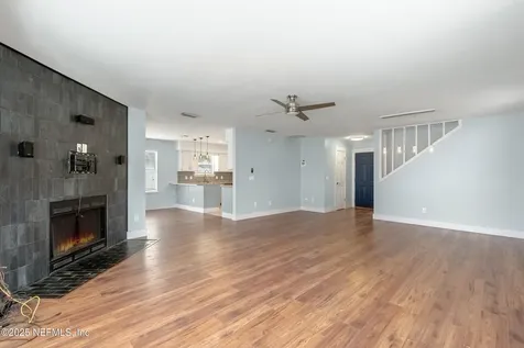 4427 Goodbys Hideaway Drive N Jacksonville FL 32217