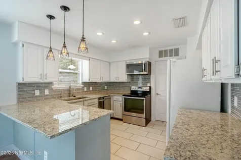 4427 Goodbys Hideaway Drive N Jacksonville FL 32217