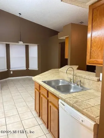 7932 Winterwood Circle N Jacksonville FL 32210