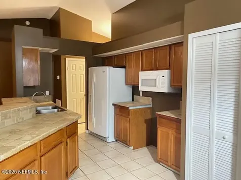 7932 Winterwood Circle N Jacksonville FL 32210