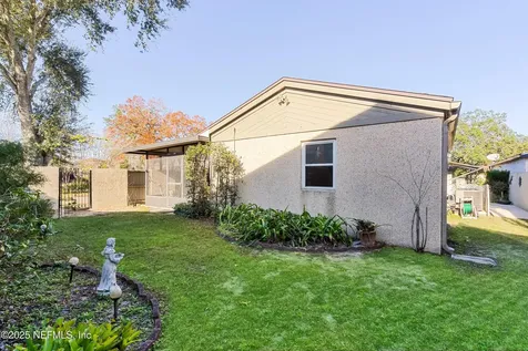 5522 La Moya Avenue Jacksonville FL 32210