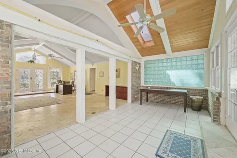4221 Clearwater Lane Jacksonville FL 32223