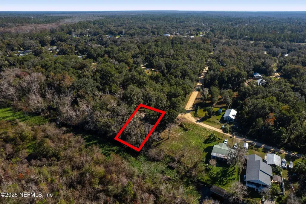 114 Ridgeline Avenue Satsuma FL 32189