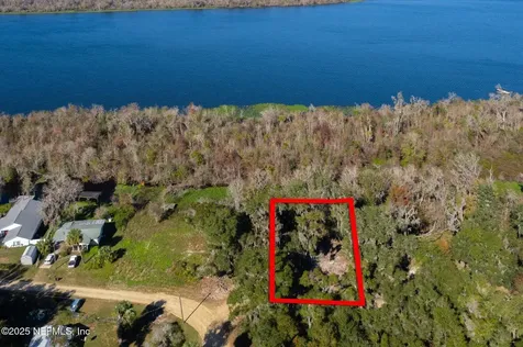 114 Ridgeline Avenue Satsuma FL 32189