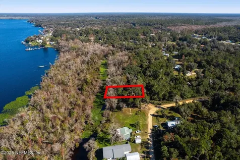 114 Ridgeline Avenue Satsuma FL 32189