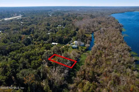 114 Ridgeline Avenue Satsuma FL 32189