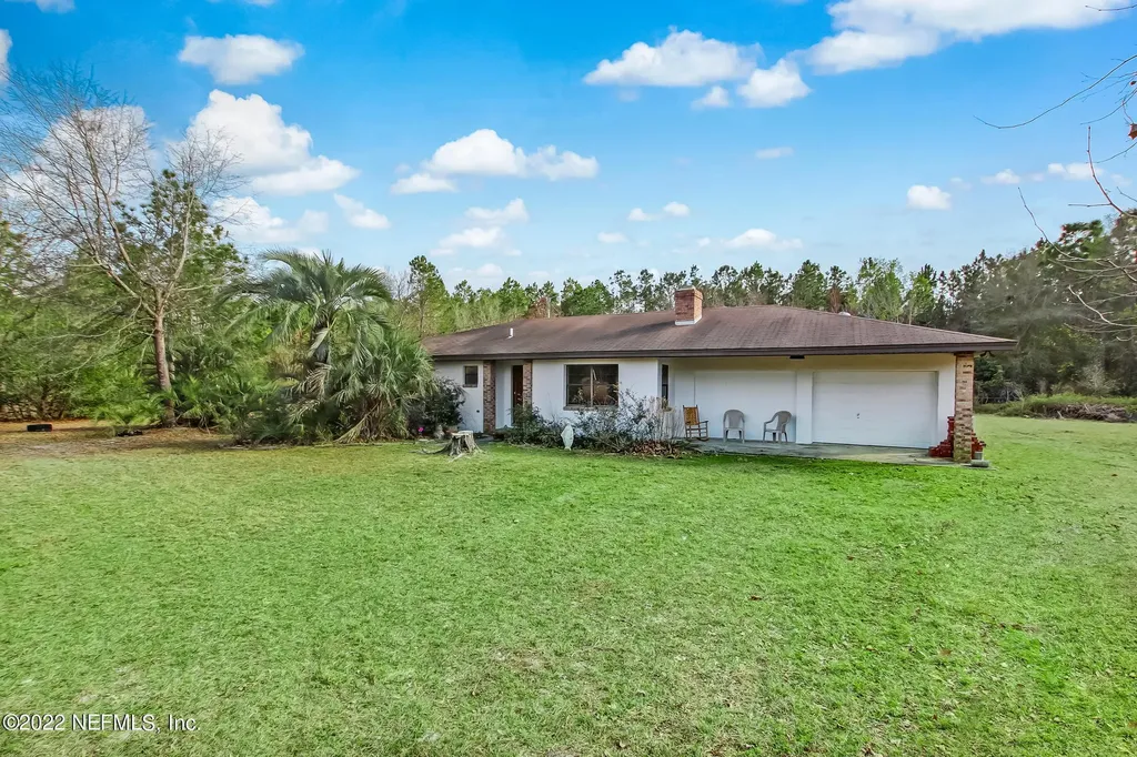 5665 Maverick Middleburg FL 32068