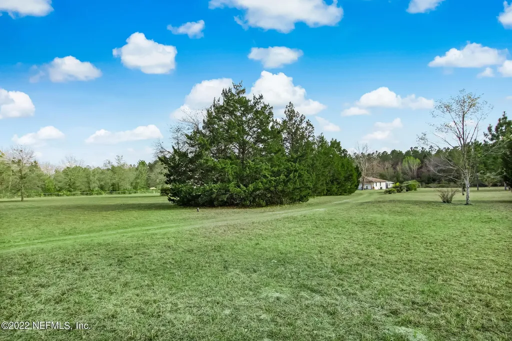 5665 Maverick Middleburg FL 32068