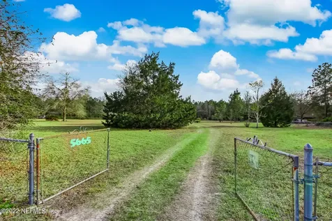 5665 Maverick Middleburg FL 32068