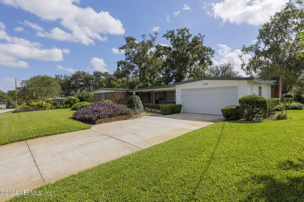 7168 Hanson Drive N Jacksonville FL 32210