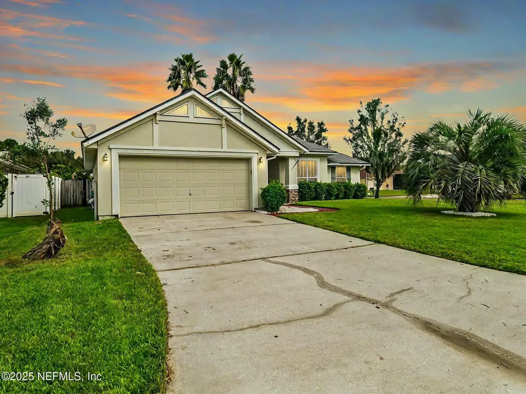 625 Summer Breeze Drive N Jacksonville FL 32218