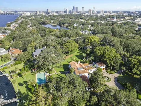 2234 River Road Jacksonville FL 32207