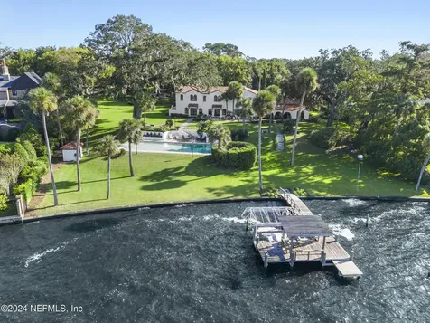 2234 River Road Jacksonville FL 32207