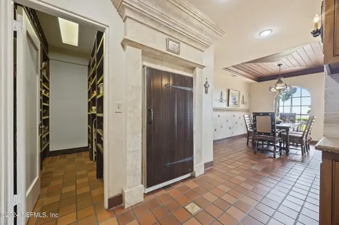 2234 River Road Jacksonville FL 32207