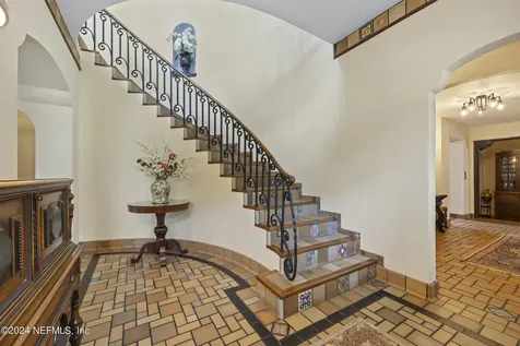 2234 River Road Jacksonville FL 32207
