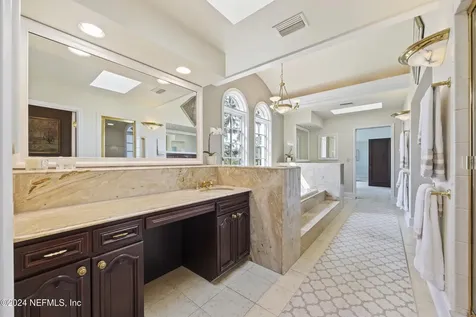 2234 River Road Jacksonville FL 32207