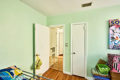 4464 Manchester Road Jacksonville FL 32210