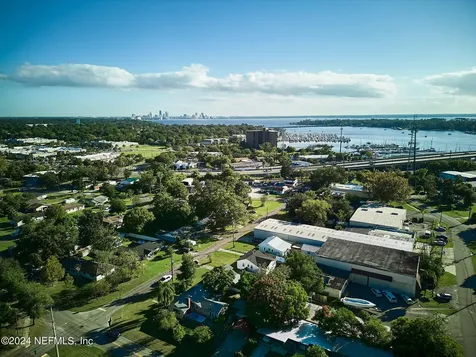 4464 Manchester Road Jacksonville FL 32210