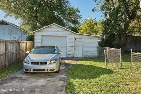 4464 Manchester Road Jacksonville FL 32210