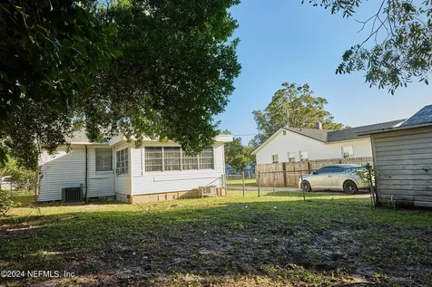 4464 Manchester Road Jacksonville FL 32210