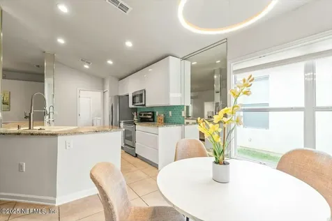 9259 Sunrise Breeze Circle Jacksonville FL 32256