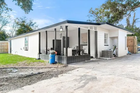 3933 Eve Drive E Jacksonville FL 32246