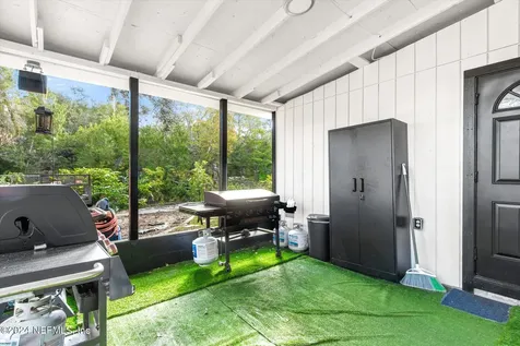 3933 Eve Drive E Jacksonville FL 32246