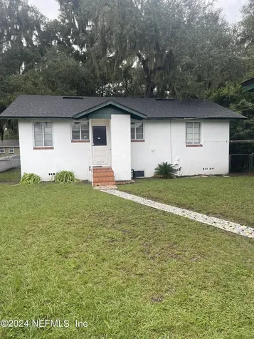 7449 Laura Street N Jacksonville FL 32208