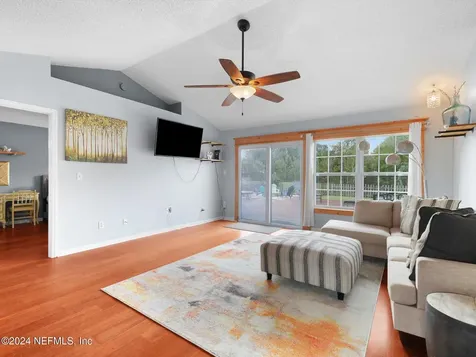 1932 Coldfield Drive W Jacksonville FL 32246