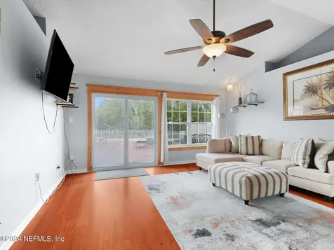 1932 Coldfield Drive W Jacksonville FL 32246