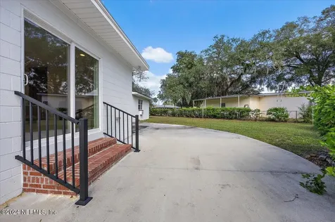 929 Bordeau Avenue W Jacksonville FL 32211