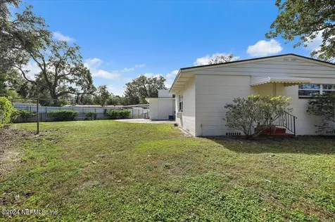 929 Bordeau Avenue W Jacksonville FL 32211