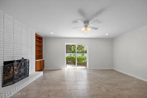 929 Bordeau Avenue W Jacksonville FL 32211