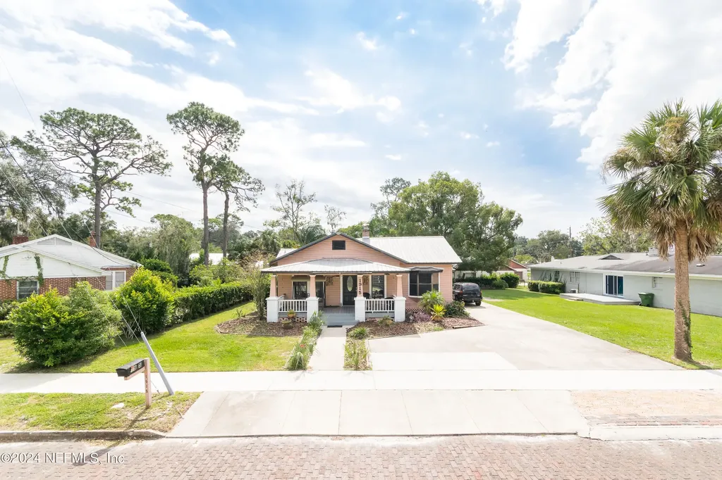 1915 Diana Drive Palatka FL 32177