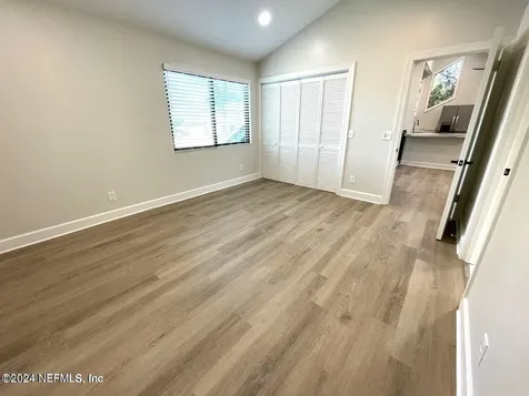 4043 Baymeadows Road Jacksonville FL 32217