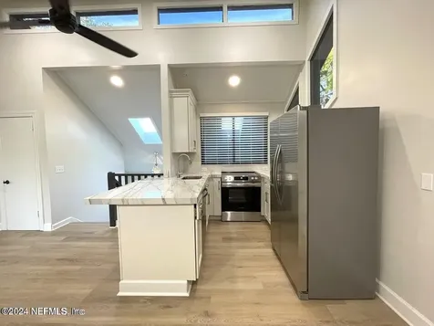 4043 Baymeadows Road Jacksonville FL 32217