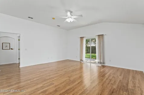 8251 Stelling Drive Jacksonville FL 32244