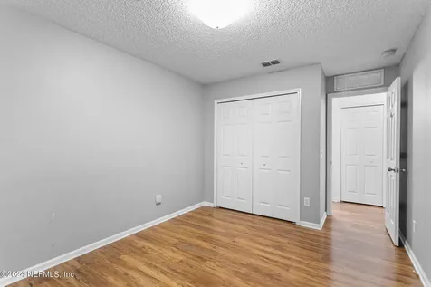 8251 Stelling Drive Jacksonville FL 32244