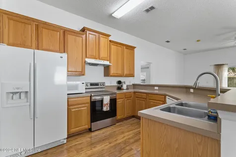 8251 Stelling Drive Jacksonville FL 32244