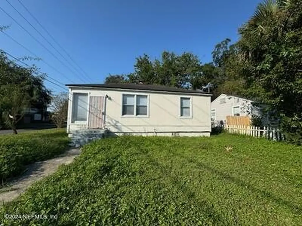 1095 W 12th Street Jacksonville FL 32209