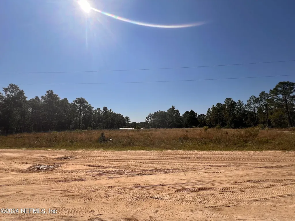 109 Buckles Road Interlachen FL 32148