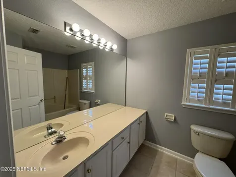 9234 Castlebar Glen Drive Jacksonville FL 32256