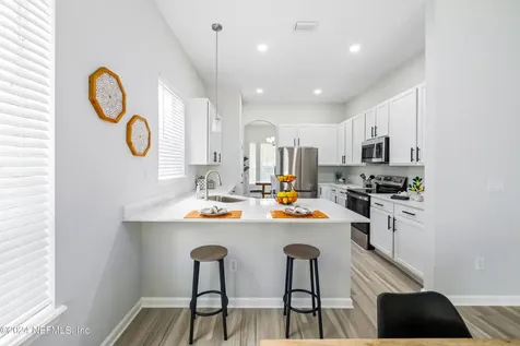 6213 Morse Oaks Circle Jacksonville FL 32244